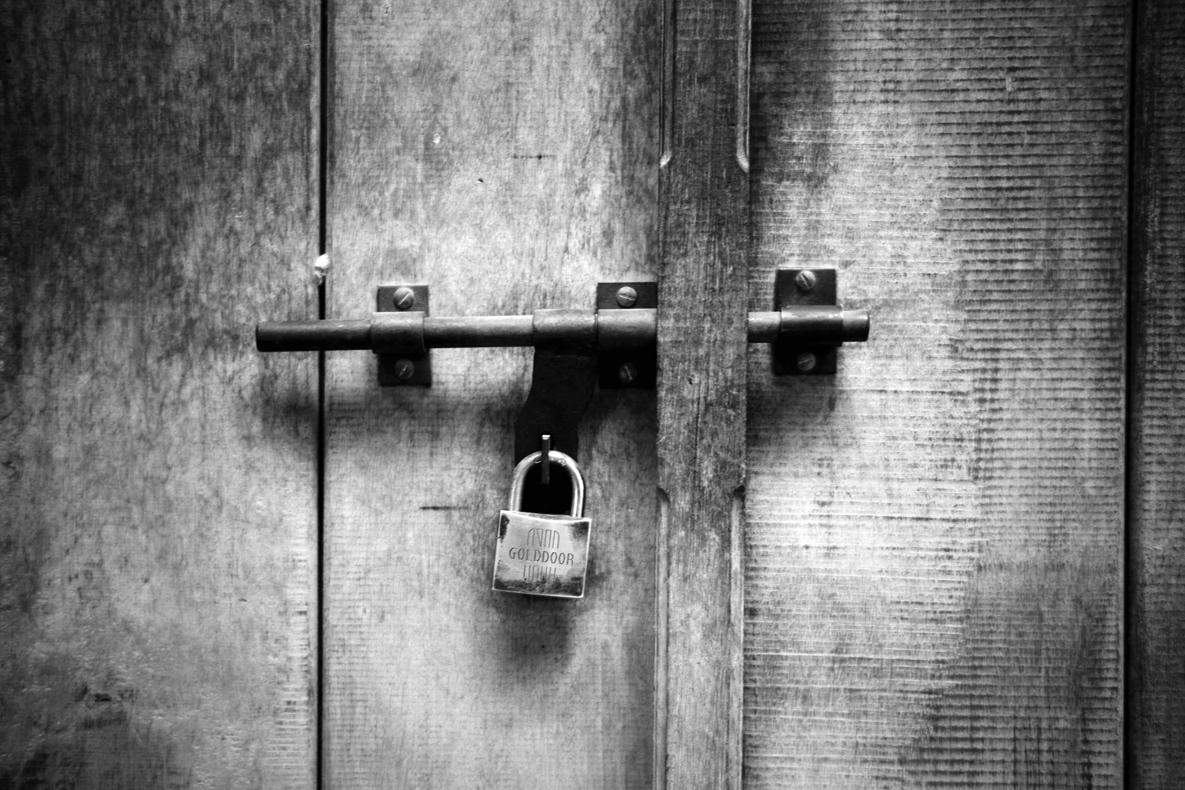Hotel Park Hyatt Dauhá Exteriér fotografie A padlock and bolt